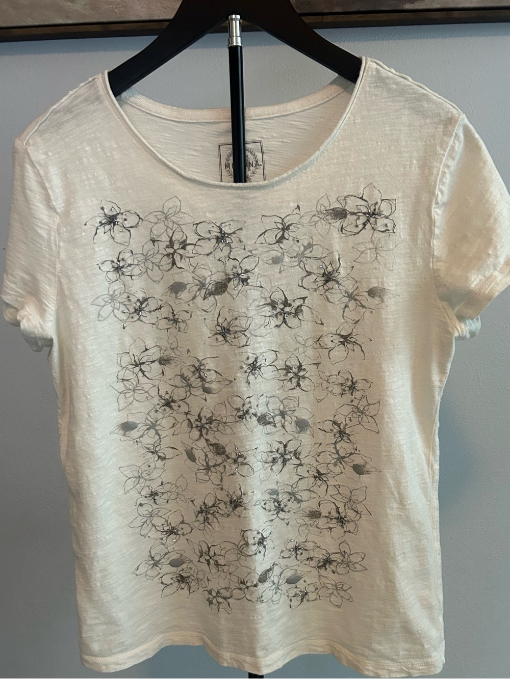 Merona White Short Sleeve Tee with Gray Floral Print and beading